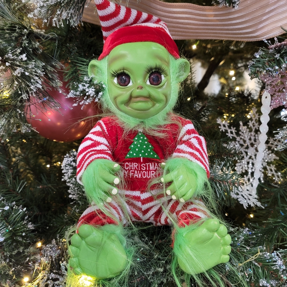 Baby Grinch doll for Christmas whoville Dr Seuss. Super cute green fuzzy - Picture 12 of 13